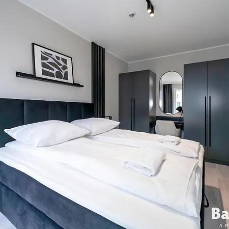 Balticon Kasprowicza Parking Inclusive * קולובז'ג