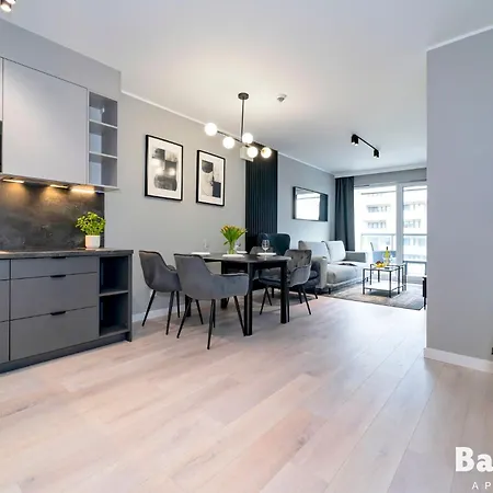 Balticon Kasprowicza Parking Inclusive *