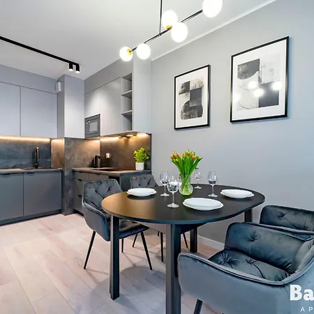 Balticon Kasprowicza Parking Inclusive *