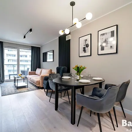 Balticon Kasprowicza Parking Inclusive *